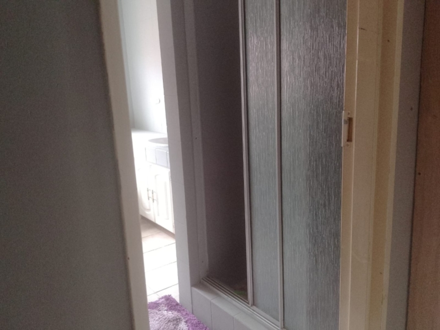 1 Bedroom Property for Sale in Brandwag Free State